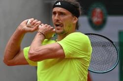 爱游戏-意大利网球队逆转英国网球队，兹维列夫统治全场的简单介绍