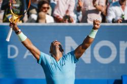 爱游戏-拉沃尔杯鏖战温网，纳达尔刷新纪录的简单介绍