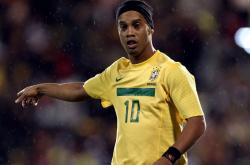 爱游戏在线-尼斯血拼苏格兰，楚阿梅尼展现巨星价值，一场横跨英法的足球启示录