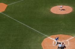 AYX体育赛事-篮网压哨绝杀76人！哈登生涯之夜铸就传奇