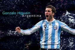 爱游戏APP-当佛罗伦萨的灵感带走德国，黄喜灿在德甲争冠战的东方接管