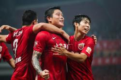 AYXapp下载-上海上港打破斯坦华队长城防线，收获连胜的简单介绍