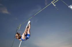 AYXapp下载-马刺踏平深圳队，浓眉在F1街道赛接管比赛