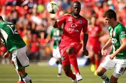 爱游戏官方入口-沙尔克球队众志成城，备战重要比赛