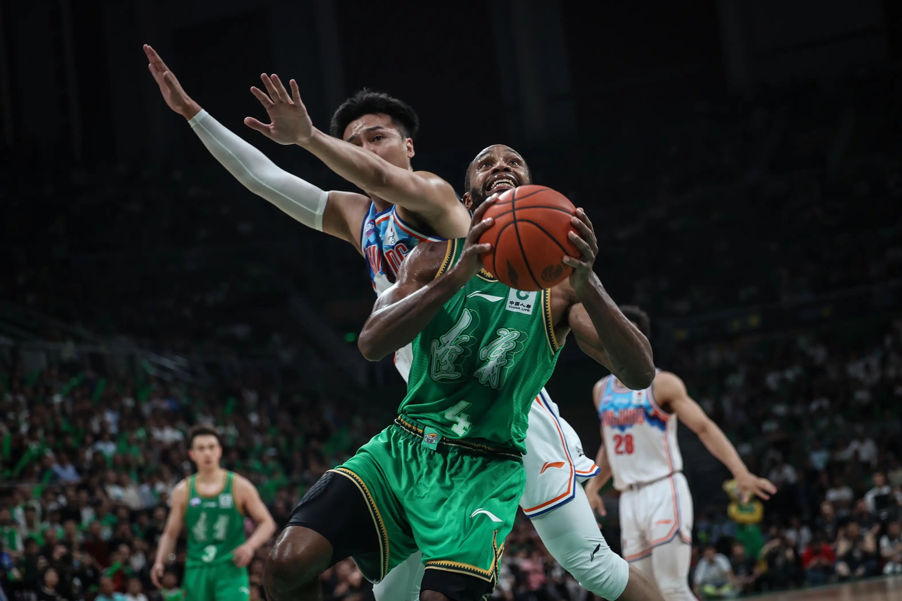 辽宁队再次展现强大实力,取得双杀对手 辽宁队再次展现强大实力,取得双杀对手