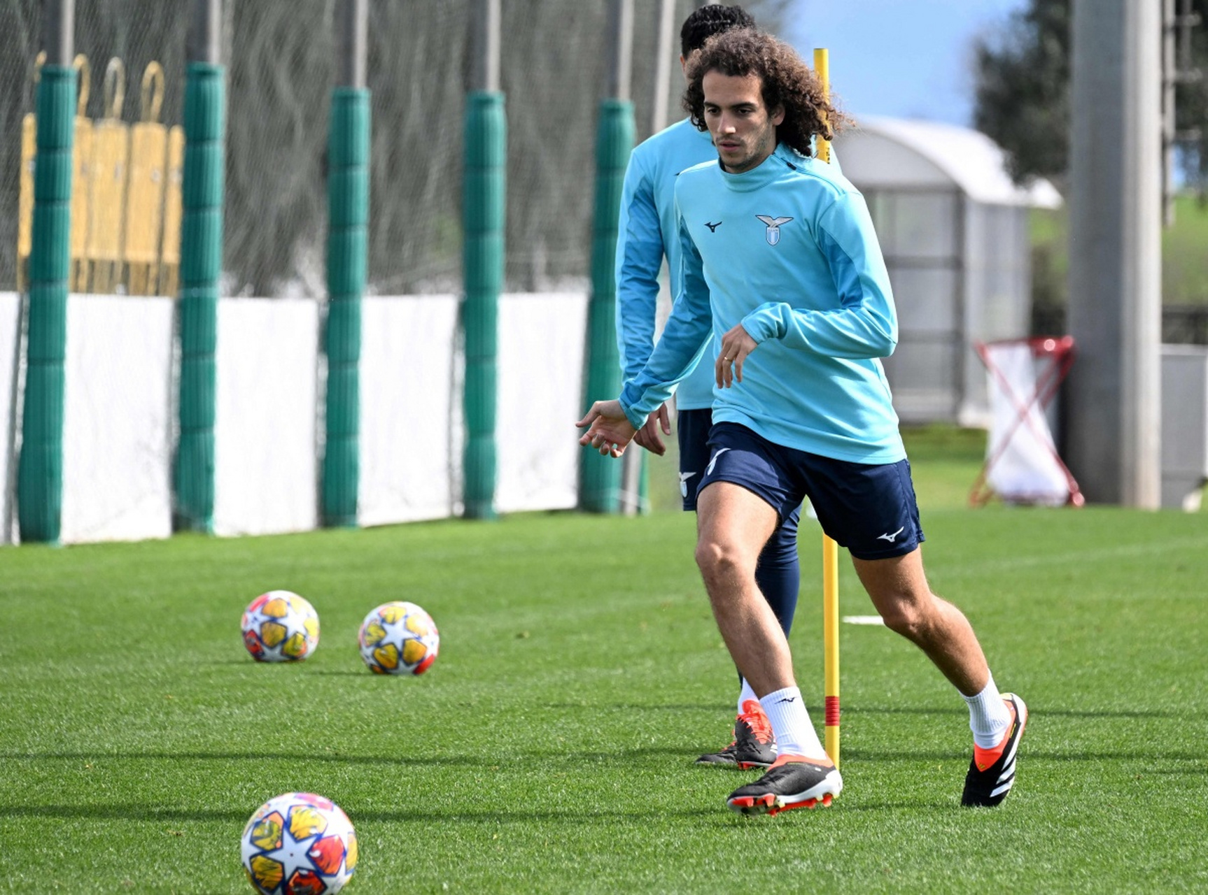 拉齐奥主场慷慨送礼，遭遇惨败局面的简单介绍