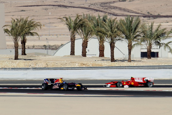 红牛车队绝杀迈凯伦,阿隆索刷新纪录 红牛车队绝杀迈凯伦,阿隆索刷新纪录