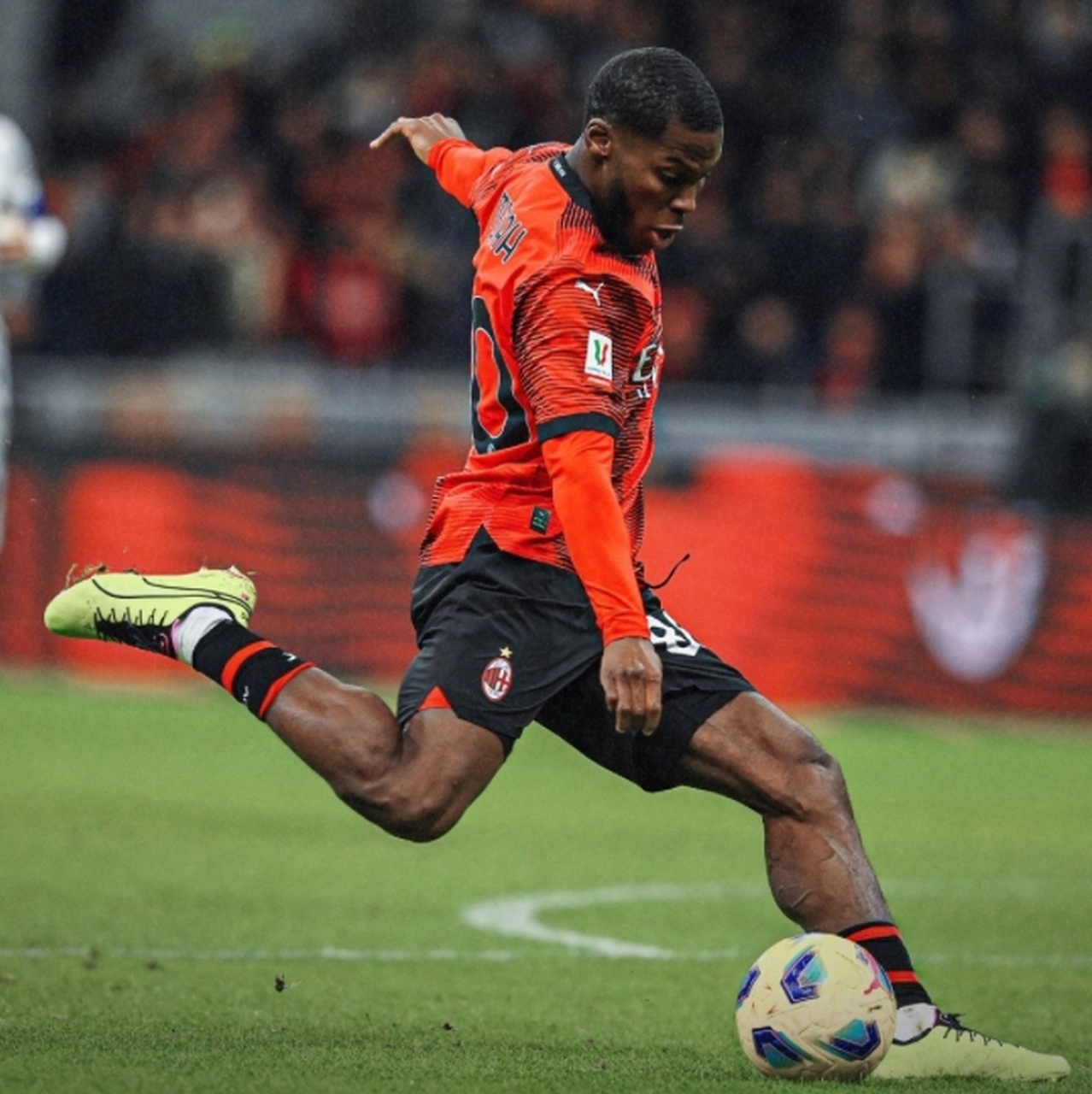 关于AC米兰遭遇憾负,寻找反弹之道的信息 关于AC米兰遭遇憾负,寻找反弹之道的信息