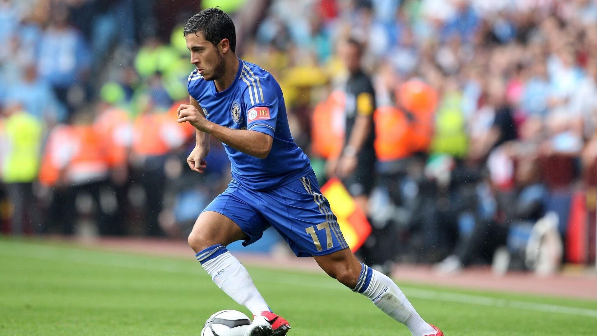 绝境逢生！武切维奇关键三分助深圳队险胜北京队