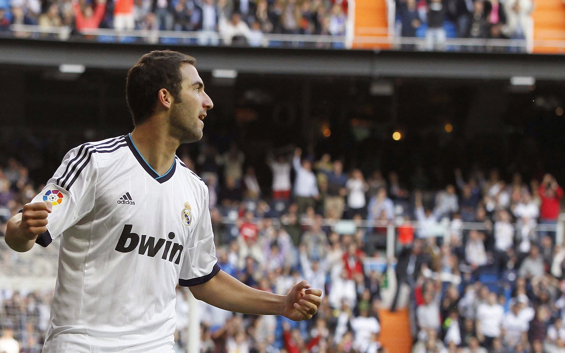 当奇迹跨越大陆,玻利维亚足球爆冷埃及,斯通斯在NBA总决赛接管比赛