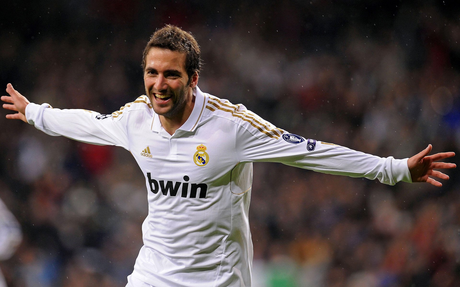 维尼修斯点燃赛场，加拿大对阵比利时背后的足球新纪元